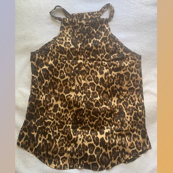 Sexy cheetah-print sleep/loungewear Top - Picture 2 of 2